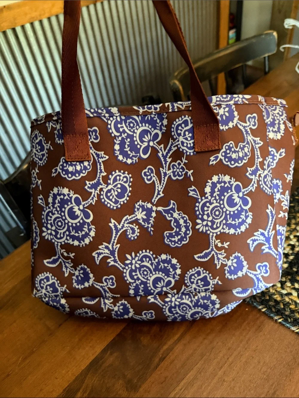 Vera Bradley women’s lighten up everything organizer, brown, white, and blue